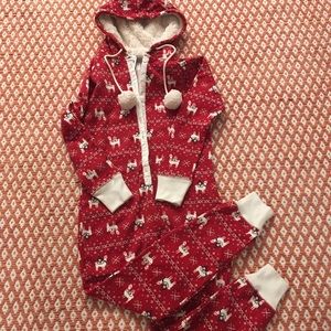 NWT Abercrombie Fitch jumpsuit pajama holiday xs/s